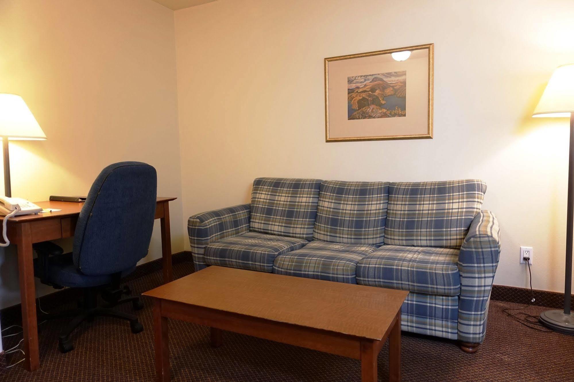 Super 8 By Wyndham Caraquet Otel Dış mekan fotoğraf