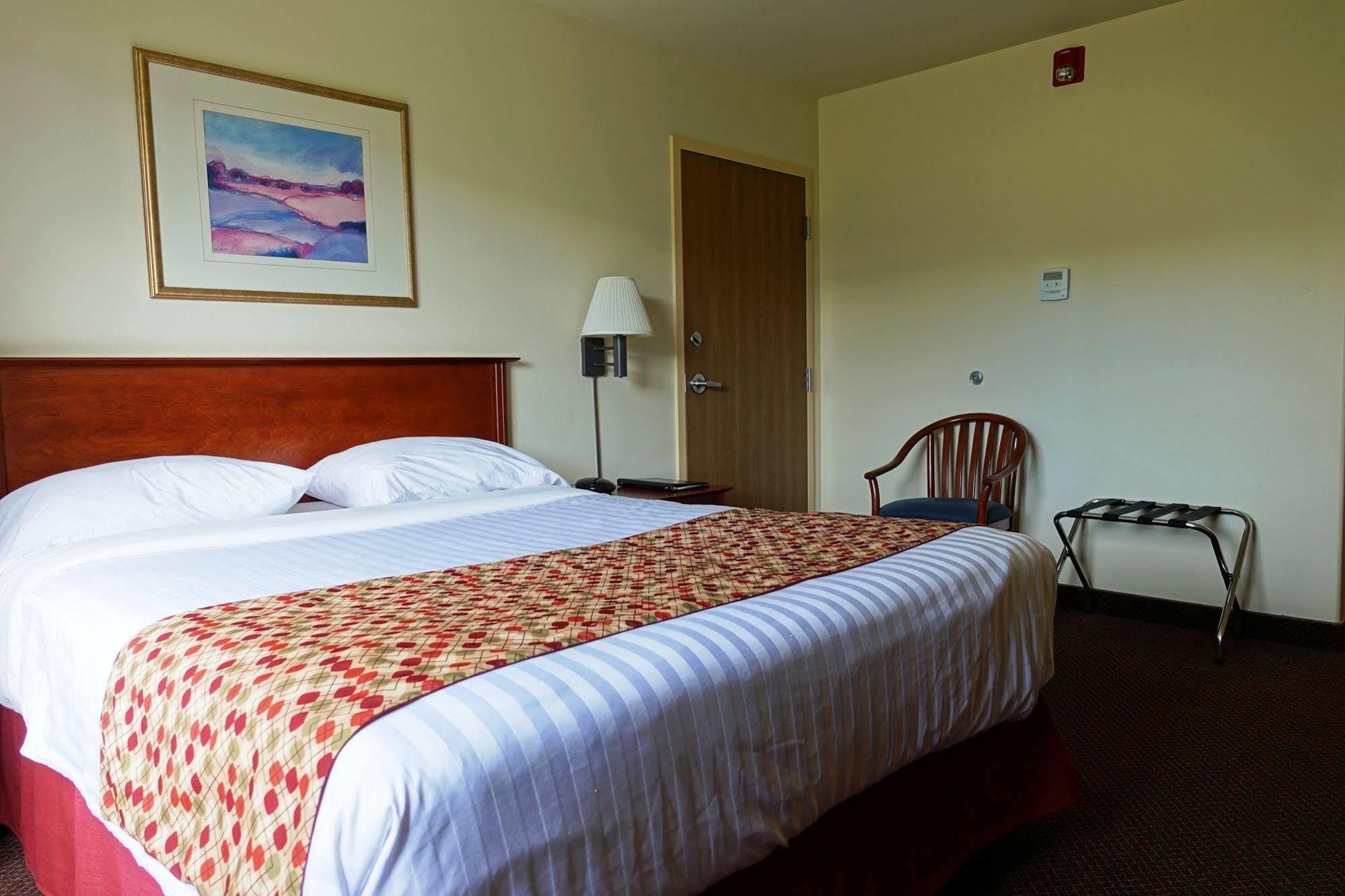 Super 8 By Wyndham Caraquet Otel Dış mekan fotoğraf